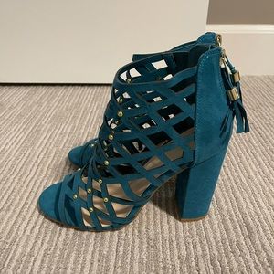 Nicole Miller teal block heels NWOT
